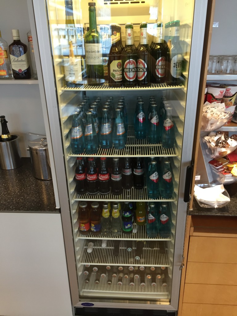 AirFrance/KLM Lounge Frankfurt Flughafen Terminal 2 Island16 345