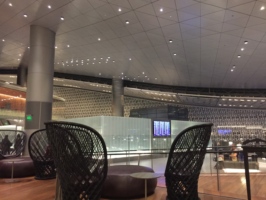 Al Mourjan Business Class Lounge von Qatar Airways Koh Phangan, Thailand 2016 100