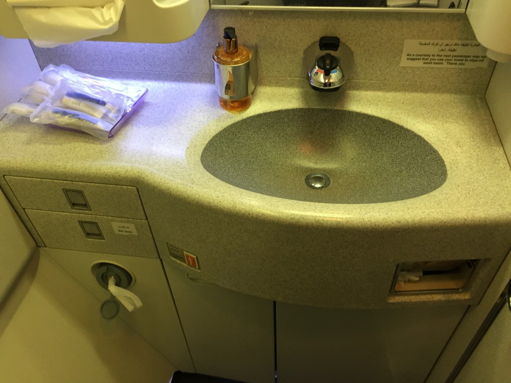 Qatar Airways in Business Class von Frankfurt nach Doha Koh Phangan, Thailand 2016 792