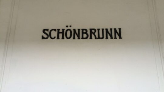 Wien Tag 1 – Hotel HB1 Design & Budget, Karlskirche, Restaurant Velobis