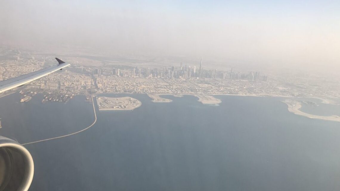 Qatar Airways Arabic First Class im Dubai Doha Shuttle