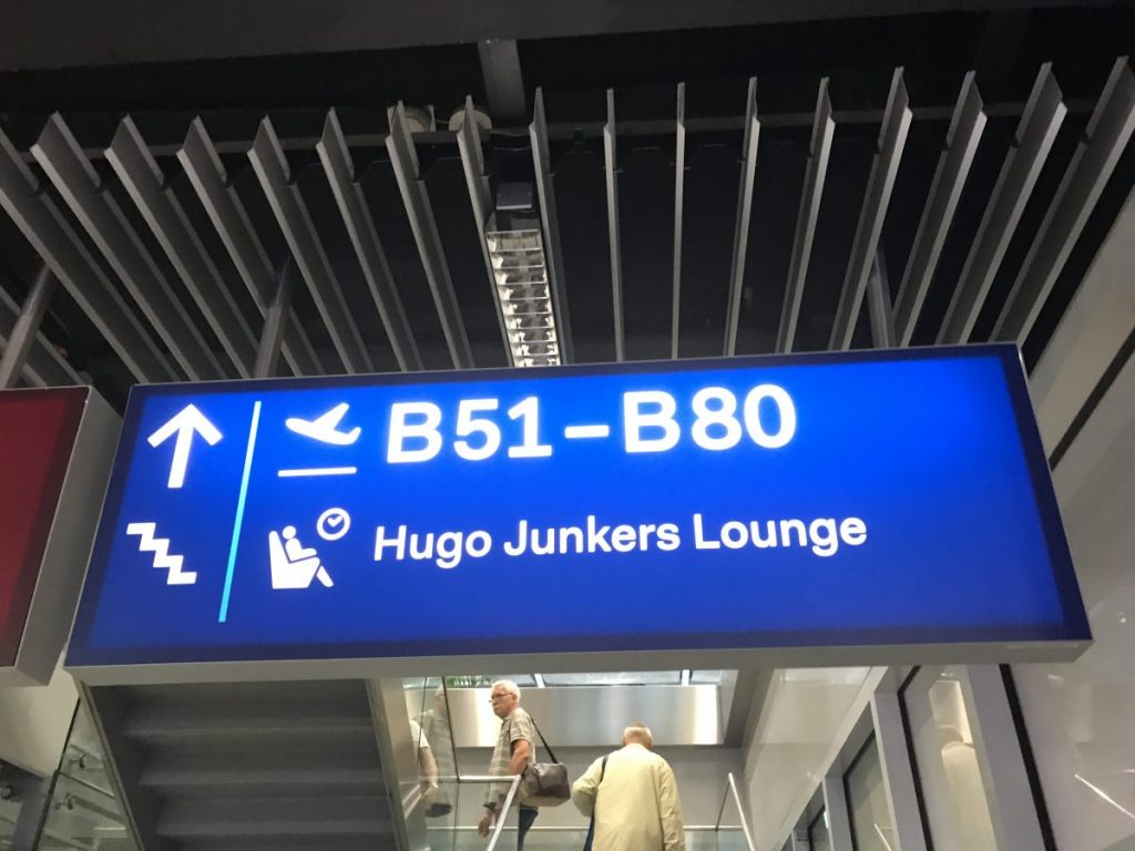 Hugo Junkers Lounge Düsseldorf Airport 