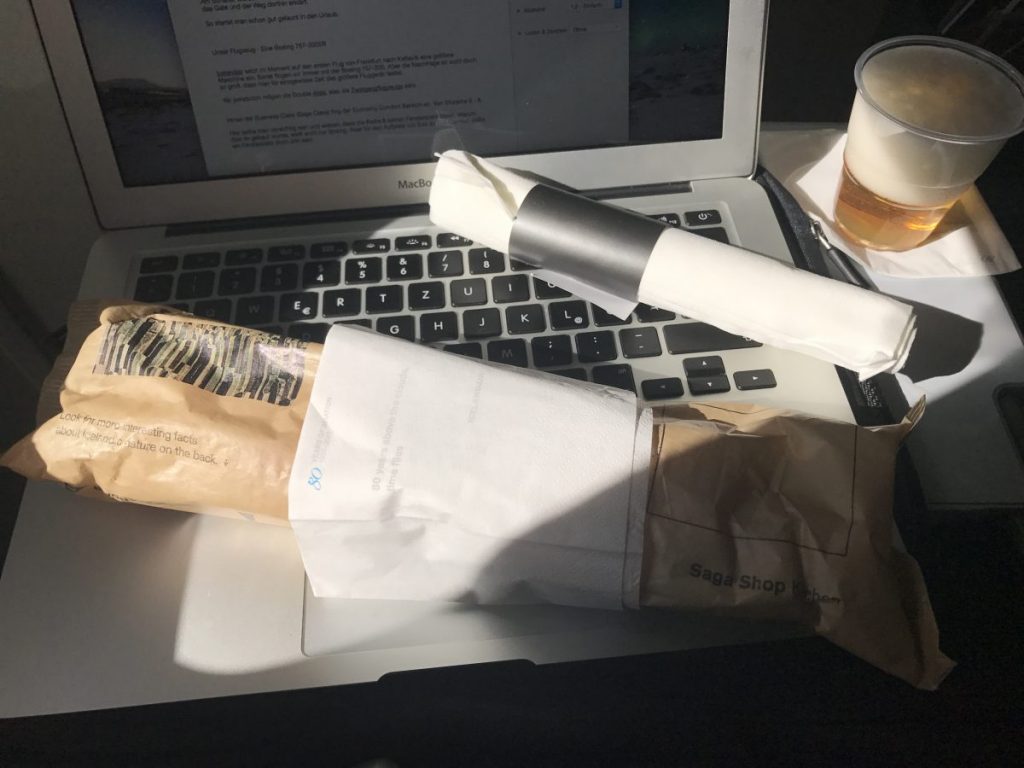 Economy Comfort von Frankfurt nach Keflavik