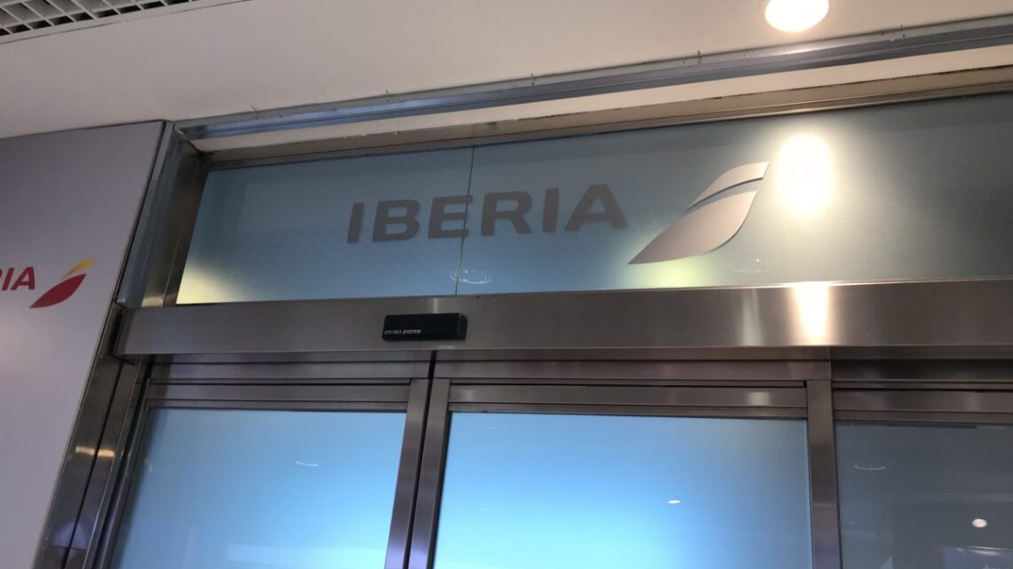 Iberia Lounge in Madrid