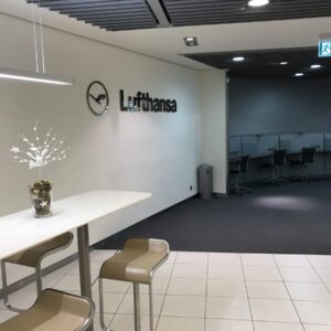 Lufthansa Business Lounge in Paris Terminal 1