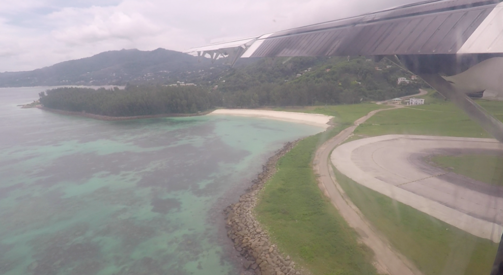 Air Seychelles Inlandsflug von Praslin nach Mahé Air Seychelles Inlandsflug von Praslin nach Mahé