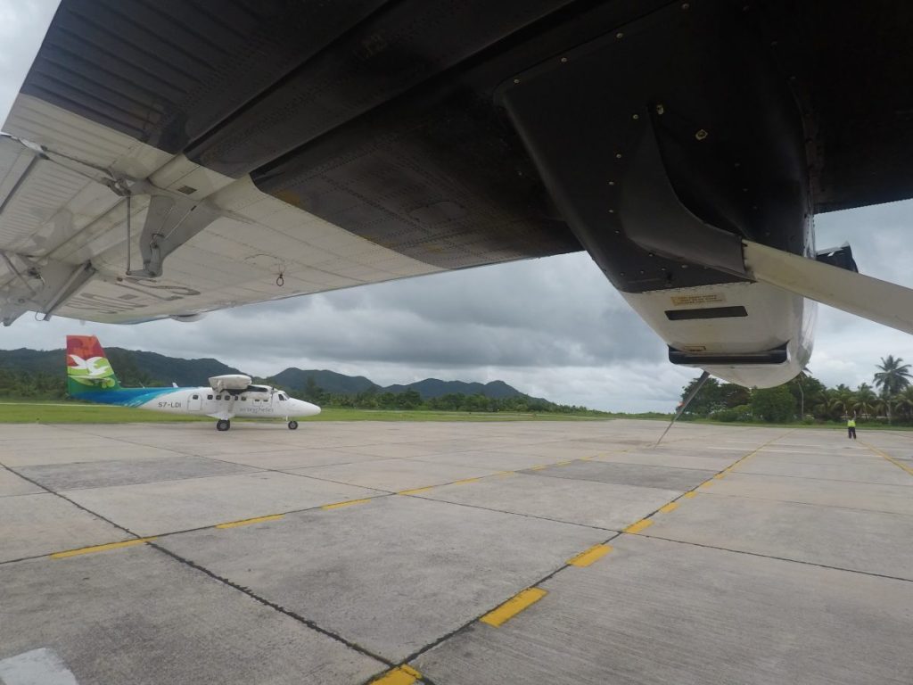 Air Seychelles Inlandsflug von Praslin nach Mahé Air Seychelles Inlandsflug von Praslin nach Mahé