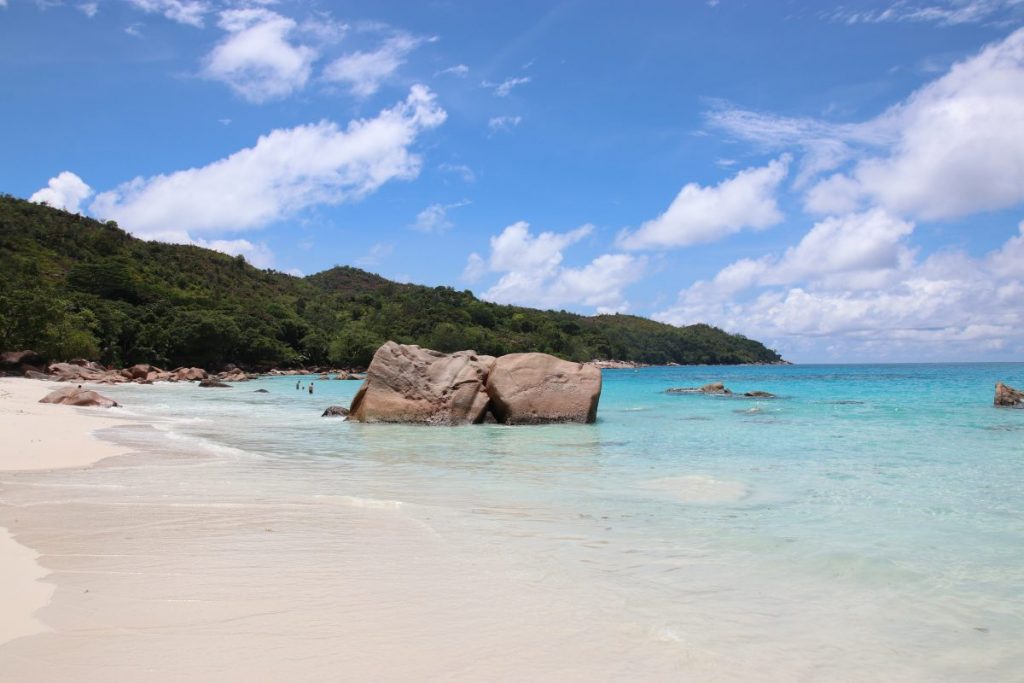 Seychellen Anse Lazio Traumstrand auf Praslin
