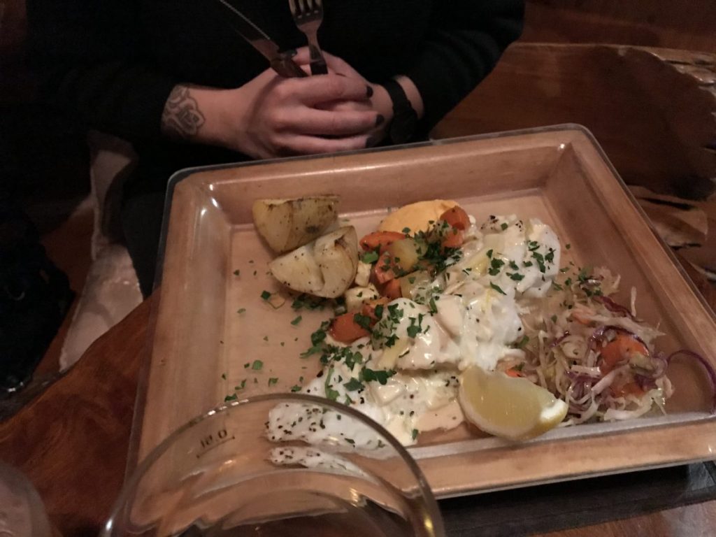 Hotel Viking Island und Essen wie die Wikinger im Fjörukráin Viking Meal