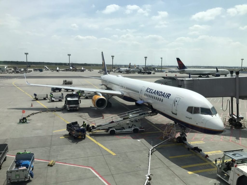  Economy Class XL Seat mit Icelandair