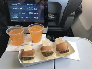 Frankfurt nach Keflavik - Economy Class XL Seat mit Icelandair