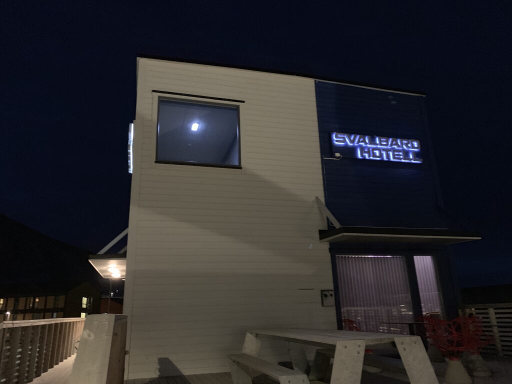 Abenteuer Arktis - 4 Tage in Spitzbergen Svalbard Hotel Polfareren