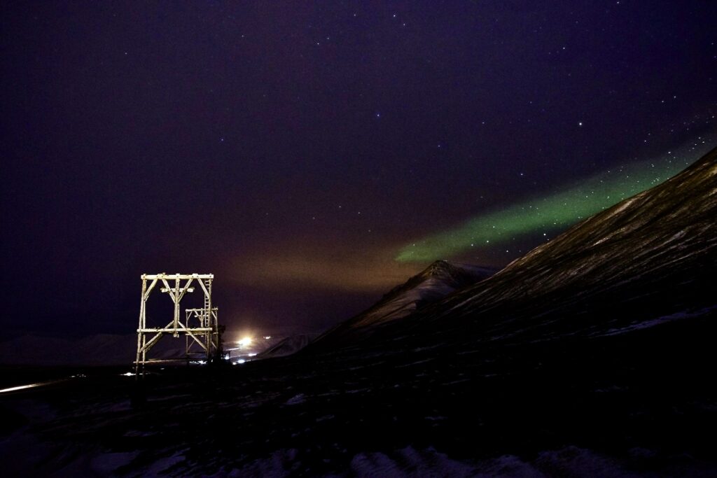 Abenteuer Arktis - 4 Tage in Spitzbergen Bergbau Spitzbergen mit Nordlichter