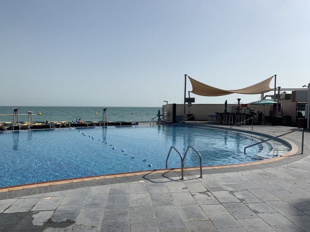 Hilton Doha - Stadthotel mit Pool und Strand