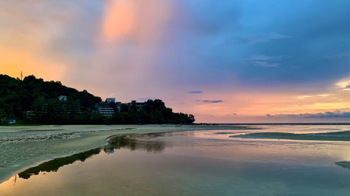 l´esprit Naiyang Beach Resort & Spa