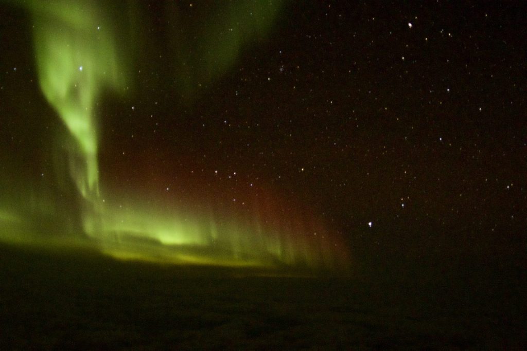 SAS Flug mit Nordlichtern von Spitzbergen nach Oslo