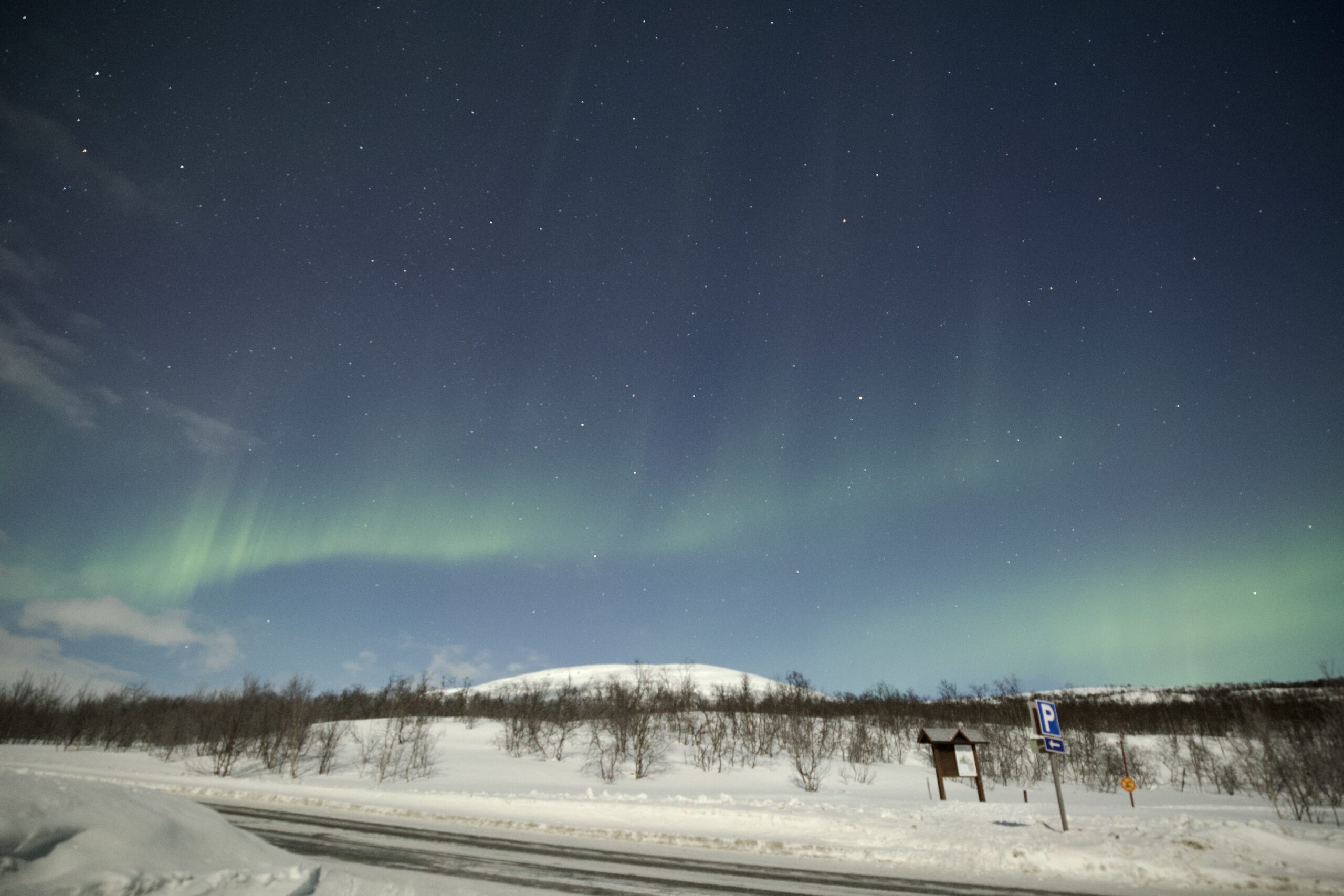 Nordlichter-Tour mit Bifröst Northern Lights – Ein Abend zwischen Schnee und grünem Himmel Nordlichter-Tour mit Bifröst Northern Lights – Ein Abend zwischen Schnee und grünem Himmel