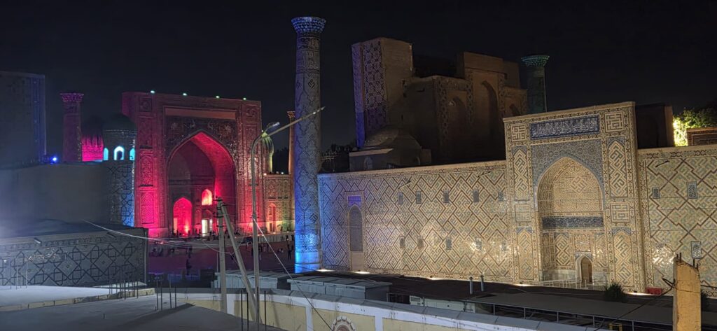 Usbekistan: 5 Tage zwischen Tashkent, Samarkand und Seidenstraße mit Kind