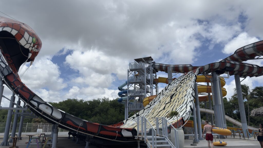 The Rif Curaçao – All-Inclusive am Mangrove Beach The Rif "Wasserrutsche Snake"