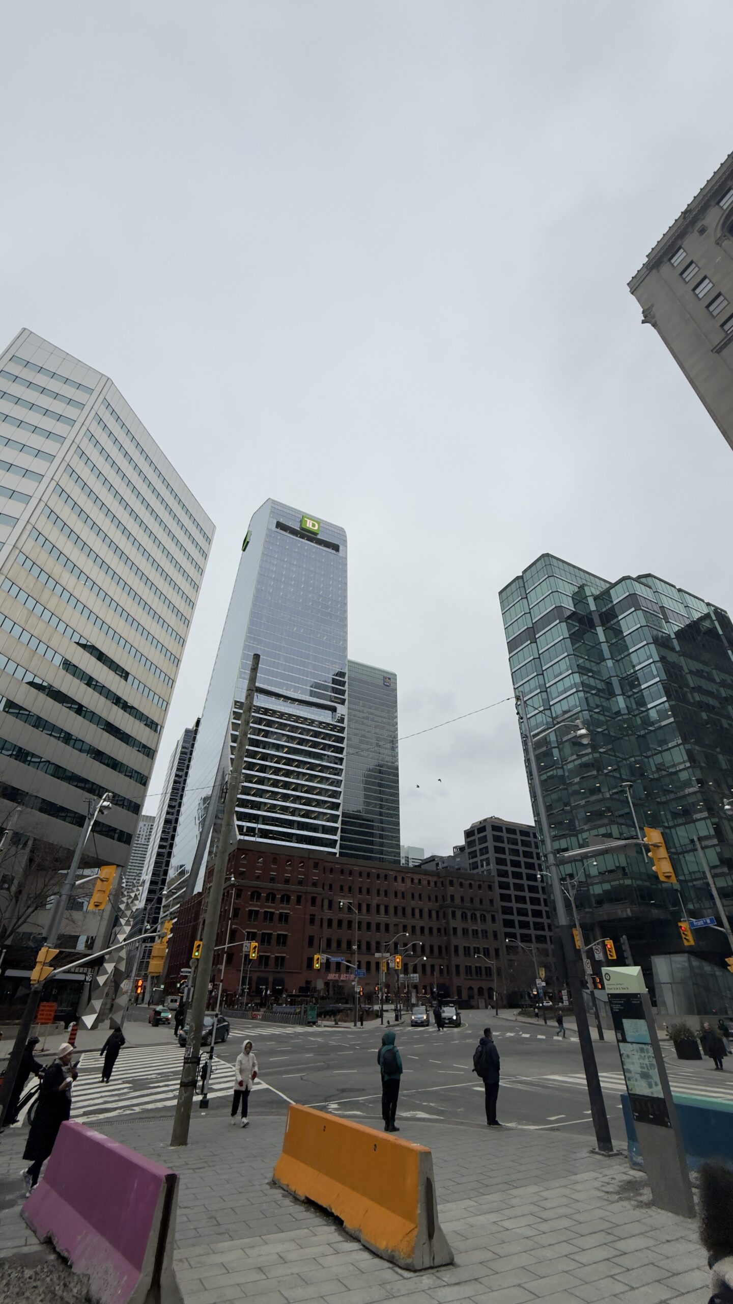 Toronto Sightseeing zu Fuß – 15 Kilometer quer durch die Stadt Toronto Sightseeing zu Fuß – 15 Kilometer quer durch die Stadt