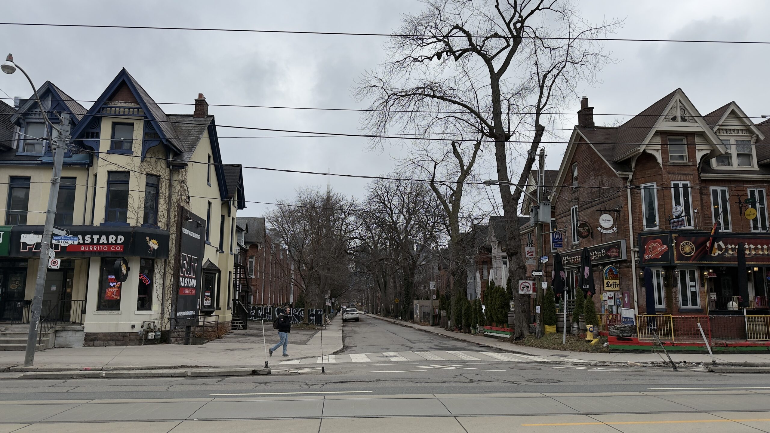 Toronto Sightseeing zu Fuß – 15 Kilometer quer durch die Stadt Toronto Sightseeing zu Fuß – 15 Kilometer quer durch die Stadt